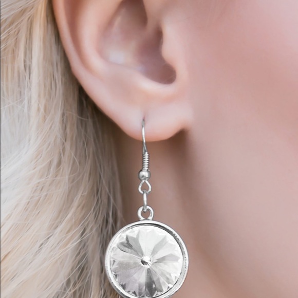 Necklace - Picture 2 of 2